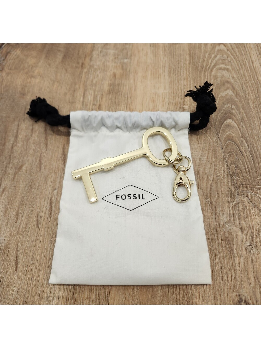 Fossil Sofia Gold Tone Key Fob Bag Charm Keychain + Dust Bag NWOT